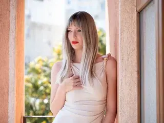 Streamate Adult Webcams of RosemaryGrey