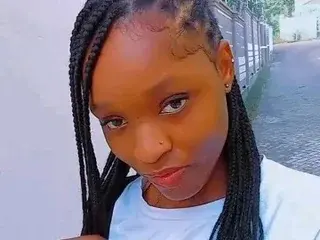 Streamate Sex Chat of Sleek_petite