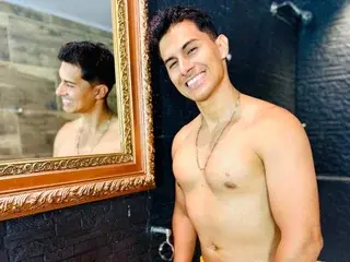 Streamate Best live sex cam show of MikeConors