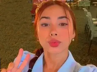 Streamate Adult Video Chat of issiecute