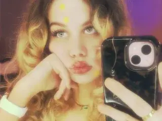 Streamate Adult Webcam of Pinkstarburstt