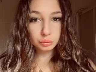 Streamate Nude Webcam of SayaBlack