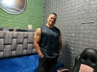 Streamate Sex Cam of TyleerScott