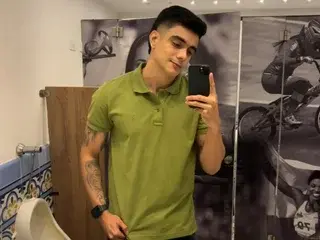 Streamate Sex Cam of Adamasoa