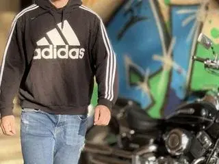 Streamate Live Sex Cam of AdamJameson