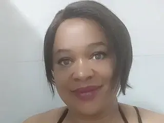 Streamate Nude Webcam of BUSTYQUEEN30