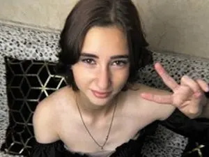 Streamate Free Live Porn of DilaCharm