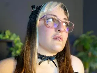 Streamate Live Sex Cam of Gomory_kitty