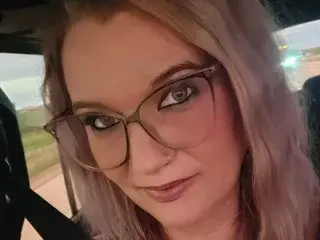 Streamate Adult Webcam of NinaNicoleRoyale