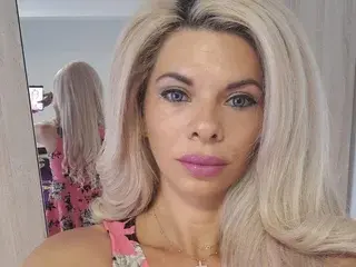 Streamate Live Sex of ElinaSwift