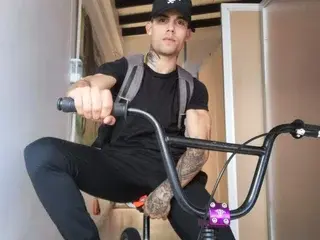 Streamate Adult Webcams of Iron_ick