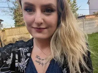 Streamate Live Porn of EmiWinters23