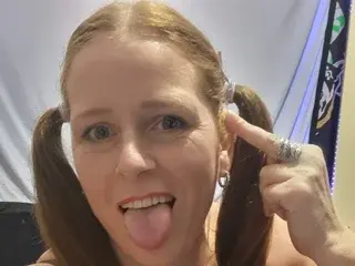 Streamate Free Porn Cam of Candy_Girl_Xo