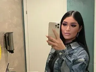 Streamate Nude Webcam of Kira_Krush