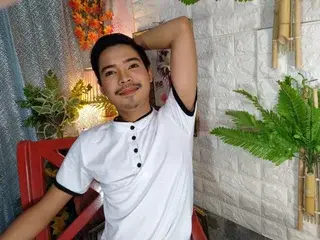 Streamate Free Live Porn of MasterManiacX