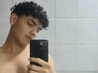 Streamate Live Sex Cam of TeoDantex