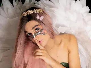 Streamate Live Sex Cam of Mikavelvet777