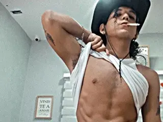 Streamate Live Sex Cam of cummasterandy