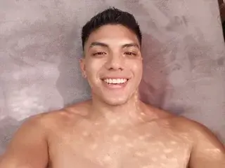 Streamate Live Porn of UrielRay