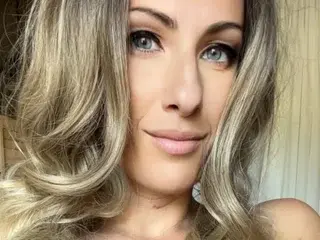 Streamate Best live sex cam show of VictoriaLotus