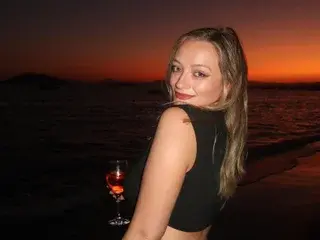 Streamate Watch Live Sex Cams of DevilblondeUK