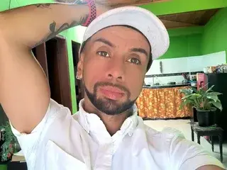 Streamate Live Porn of pervertArian