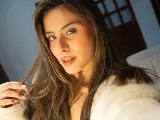 Streamate Sex Cam of MollyRiverr