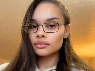 Streamate Adult Webcams of KarmelKarma69