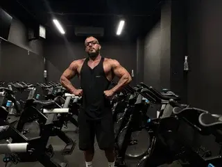 Streamate Nude Webcam of bigmusclet