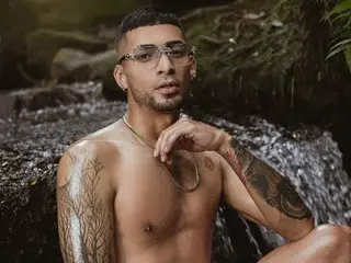 Streamate Adult Webcams of DrakeNeuman