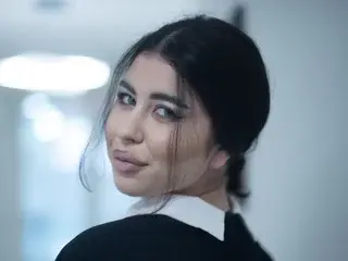 Streamate Sex Cam of RyvaNoir