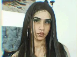 Streamate Free Live Porn of BellaPoisonous