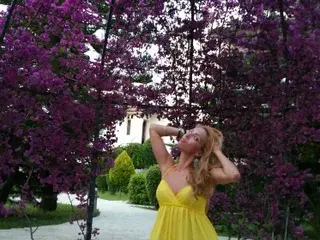 Streamate Adult Video Chat of blondeangel_4u2