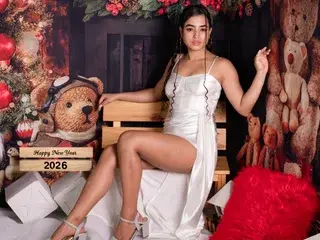 Streamate Sex Chat of Emmaa_Thompsoon