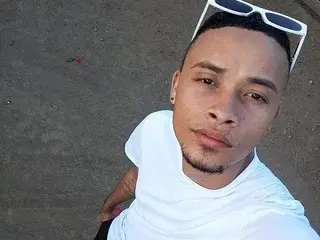 Streamate Adult Webcams of hugecock_boys