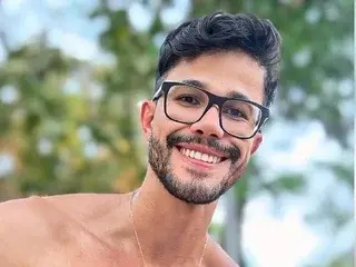 Streamate Free Porn Cam of ArthurVillasboas