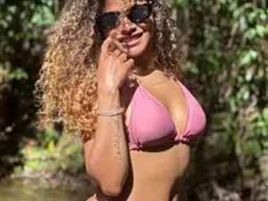 Streamate Private Sex Chat of RiriWilde