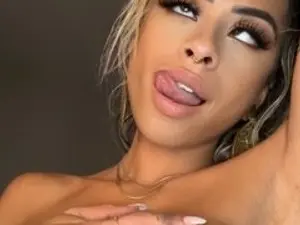 Streamate Best live sex cam show of SkinnyMiniMia