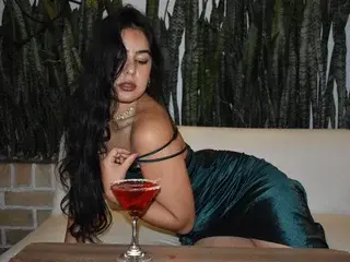 Streamate Live Porn of ThaliaGlow