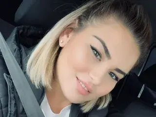 Streamate Watch Live Sex Cams of HugeBoobsErin