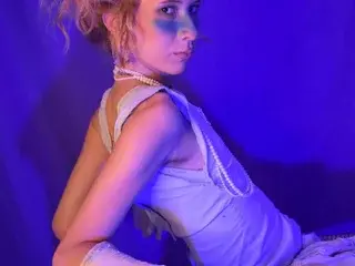Streamate Live Porn of vivienne_hadid