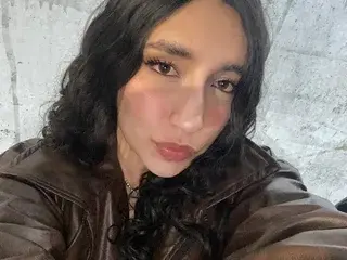 Streamate Nude Webcam of Heidyylove