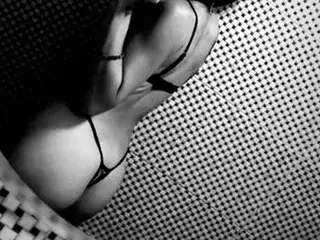 Streamate Free Live Porn of salma_covers