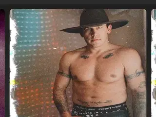 Streamate Adult Webcams of Damienslick