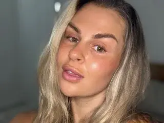 Streamate Nude Webcam of ClaraXVale