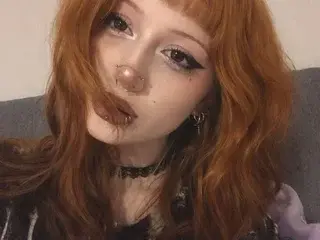 Streamate Live Porn of LIYNA