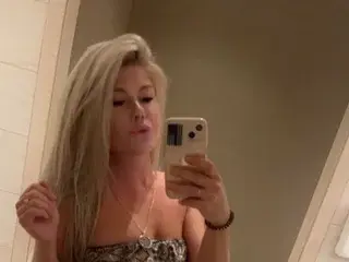 Streamate Live Porn of Jennaisnaughty