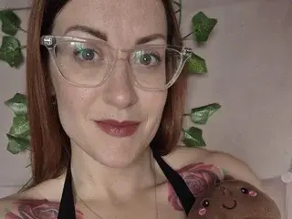 Streamate Live Sex of PerkyKaiaUK