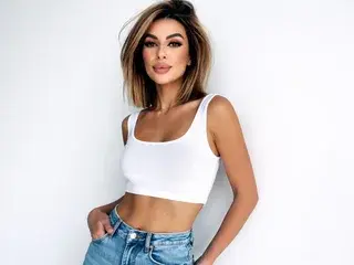 Streamate Free Porn Cam of AnayseMaze