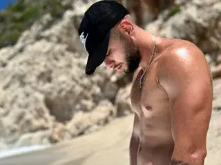 Streamate Live Sex Cam of Nicholassx